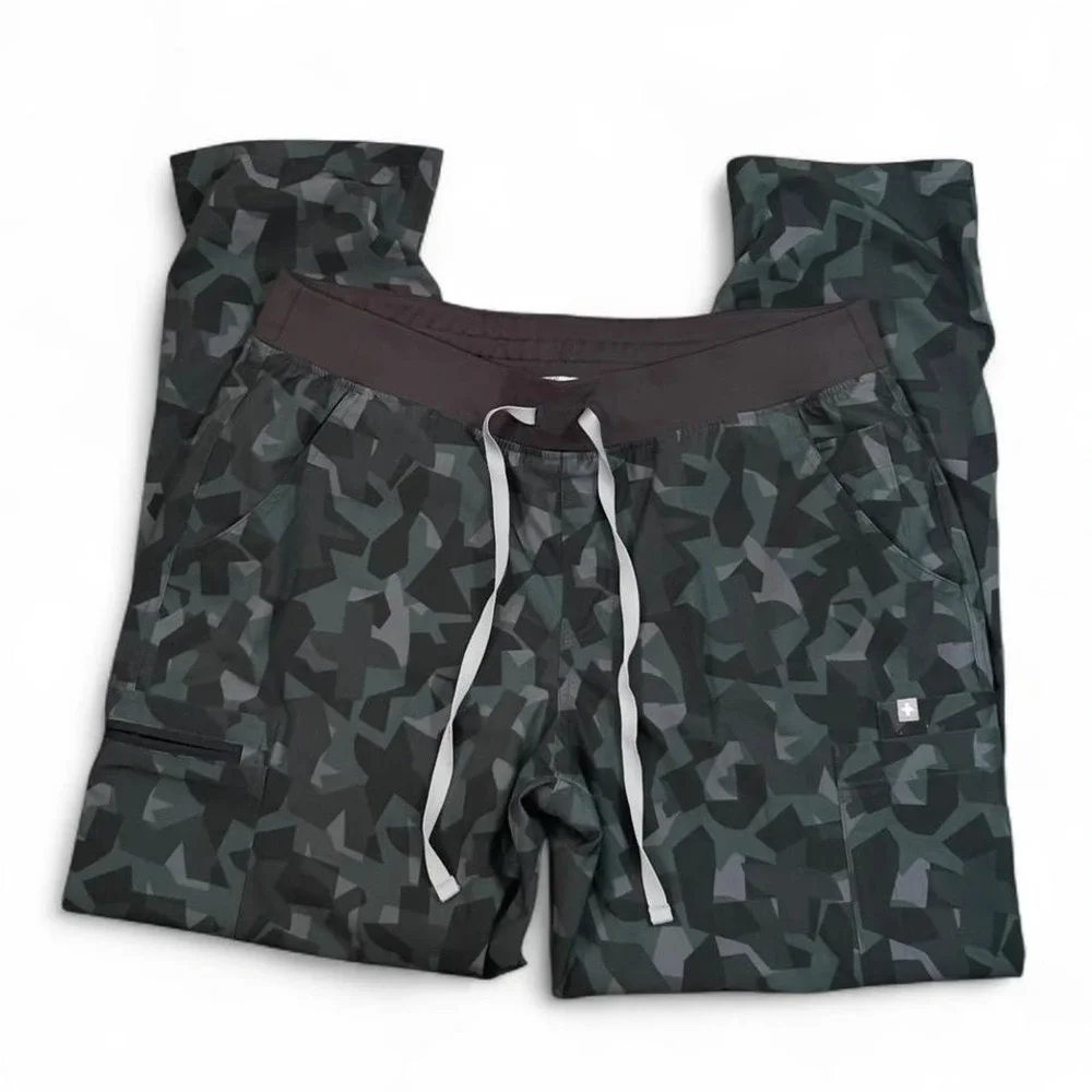 FIGS Mens Camo Scrub Pants Technical Collection Size Large‎ Zip Pocket